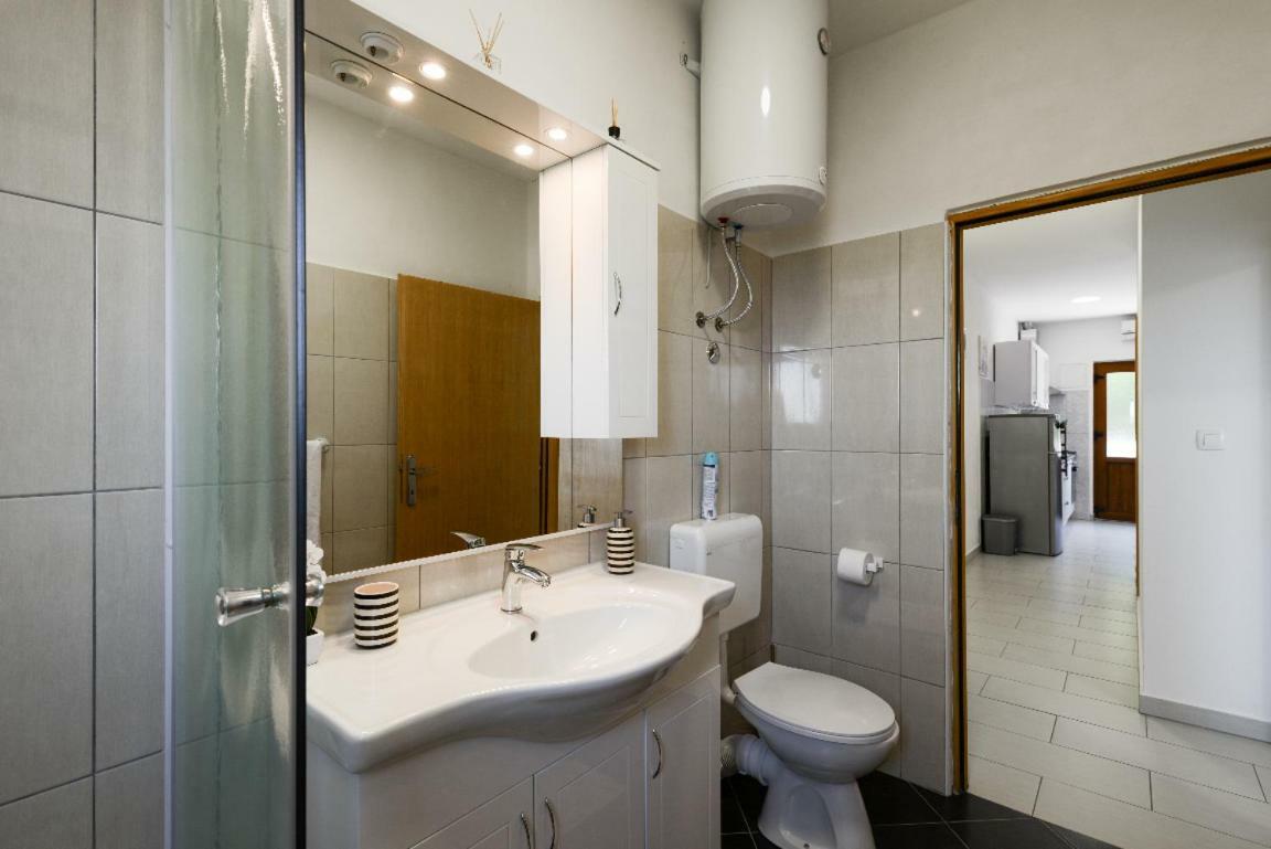 Apartment Lordanic Zaglav, Dugi Otok Exterior photo